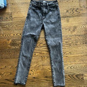 Abercrombie & Fitch High Rise Super Skinny Ankle Jean